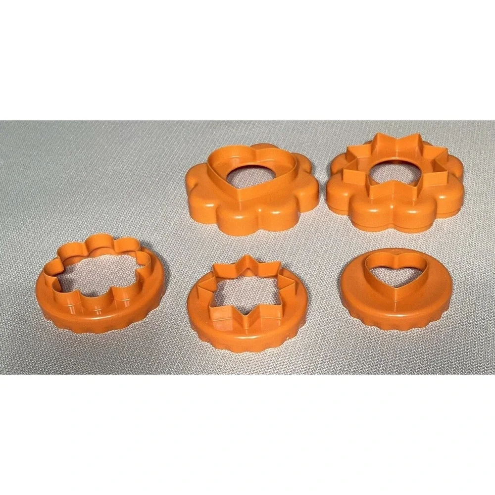 Vintage Tupperware Key Cookie Cutters Seals Lids Lot‎